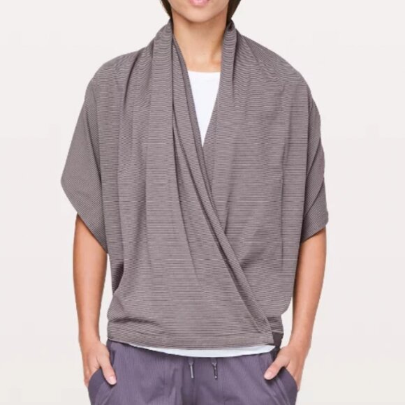 Lululemon One Size Vinyasa Scarf with Snaps - Picture 9 of 10